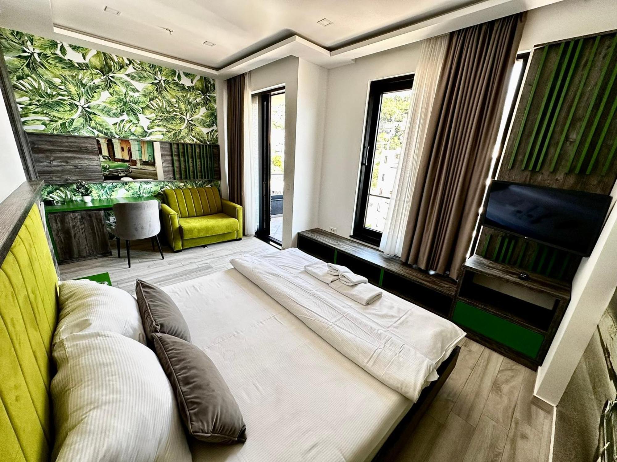 Hotel Del Medio Sutomore Luaran gambar