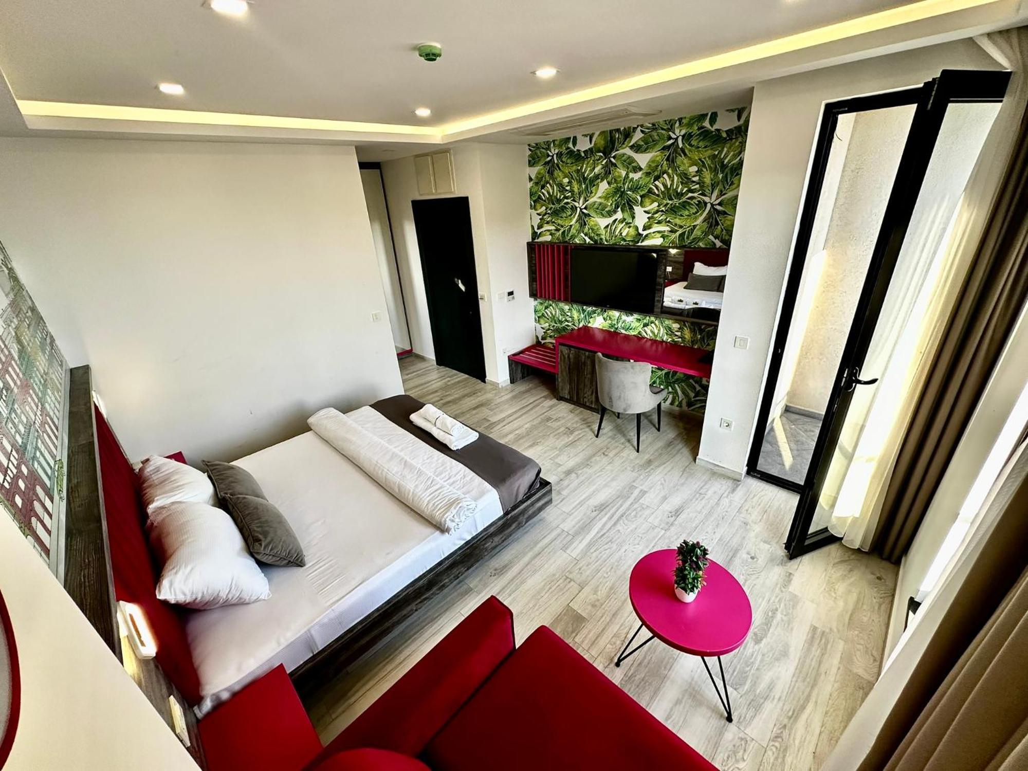 Hotel Del Medio Sutomore Luaran gambar