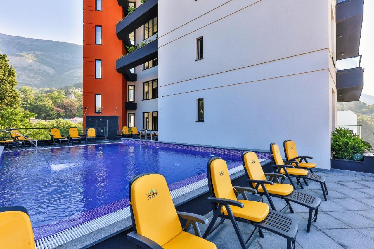 Hotel Del Medio Sutomore Luaran gambar